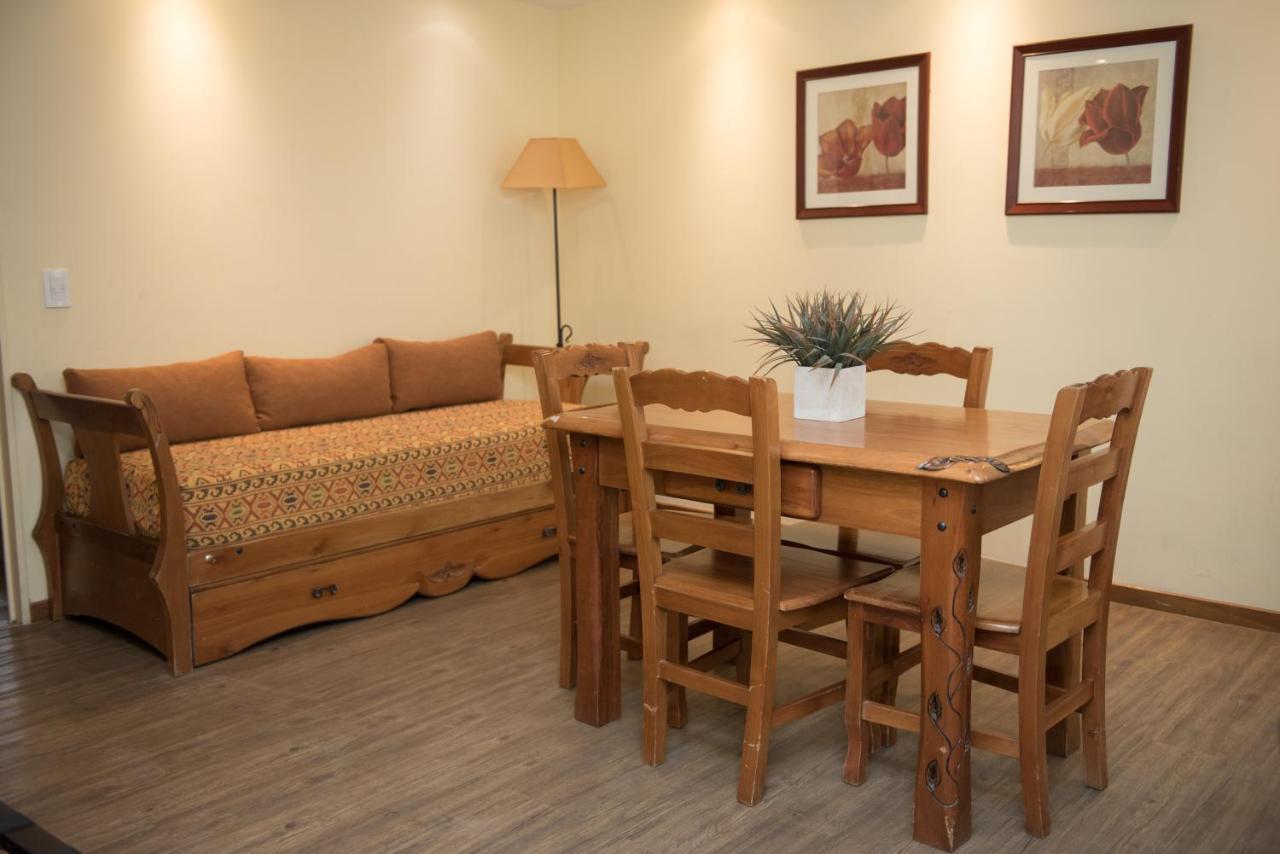 אושואיה Del Bosque Apart Hotel מראה חיצוני תמונה